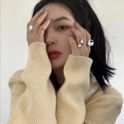 阿罗有枝彩色笔